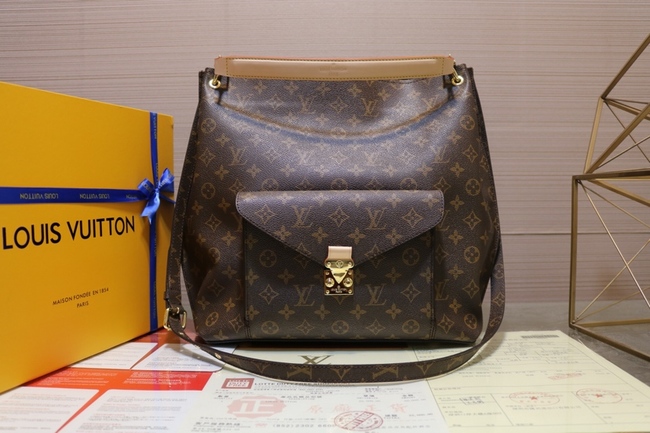 Louis Vuitton Metis Handbag Code: M40781