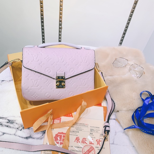 Louis Vuitton Crossbody Bag Code:40780