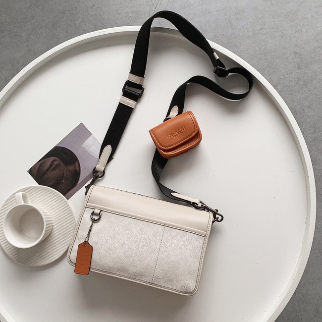 Coach Heritage Messenger Bag
