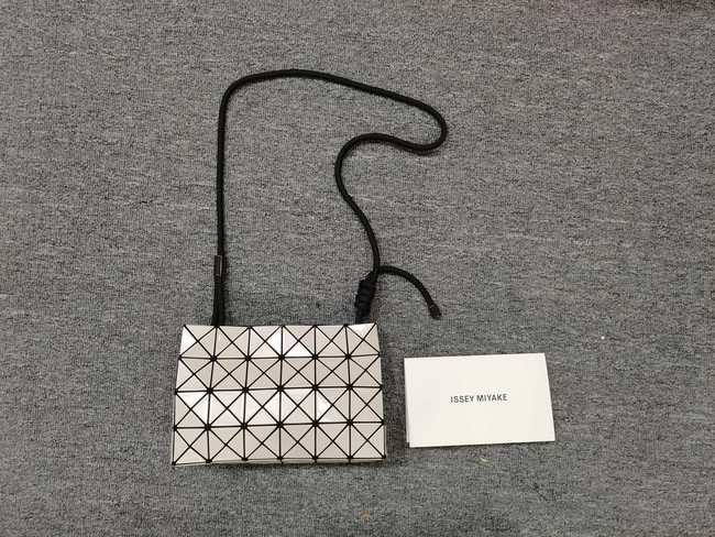 Issey Miyake Issey Miyake Crossbody Bag