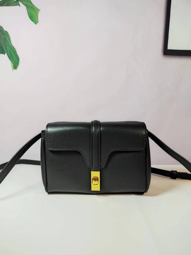 Celine Exquisite Crossbody Bag Code: 10L352