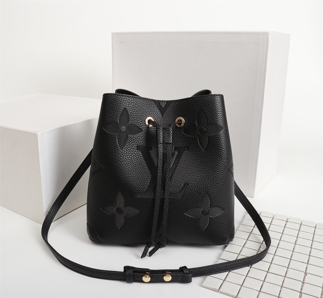 Louis Vuitton Crossbody Bag Code: M44022