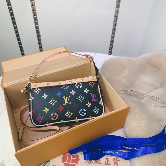 Louis Vuitton Crossbody Bag Code: M92649