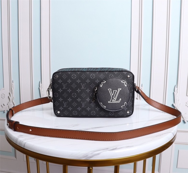 Louis Vuitton Crossbody Bag Code: M69688