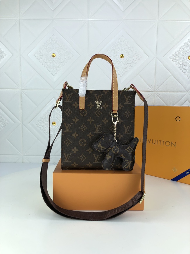 Louis Vuitton Monogram Pattern Crossbody Bag Code:61263