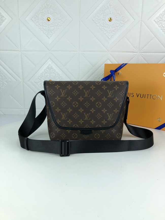 Louis Vuitton Odyssey Small Messenger Bag Code: M45557/M44223