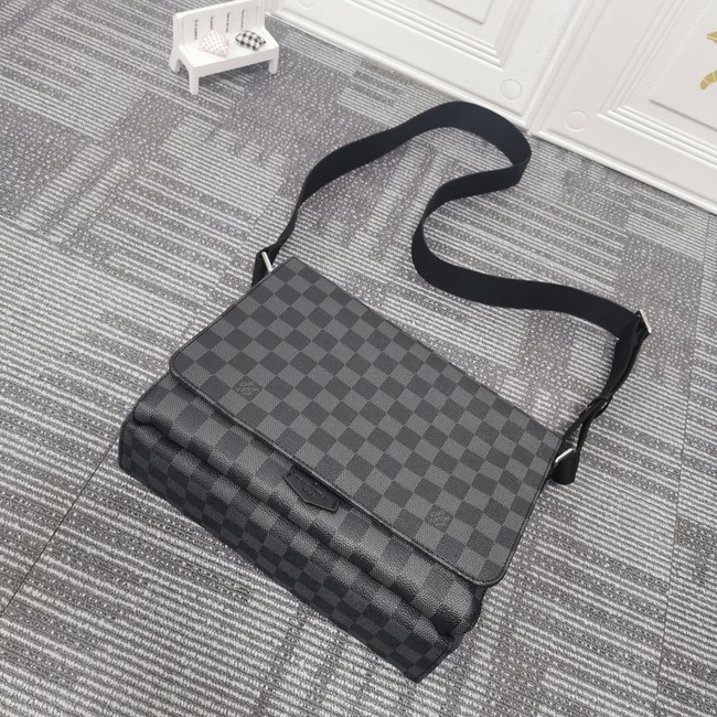 Louis Vuitton District Medium Bag Code: N40418/