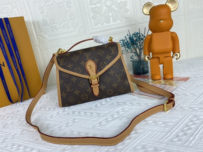 Louis Vuitton Monogram Canvas Crossbody Bag Code: M44919