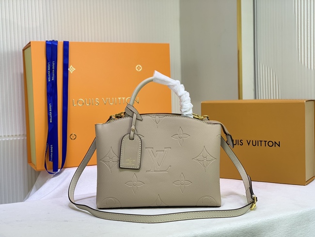 Louis Vuitton Petit Palais Handbag Code: M58914