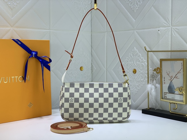 Louis Vuitton Crossbody Bag Code: M40712