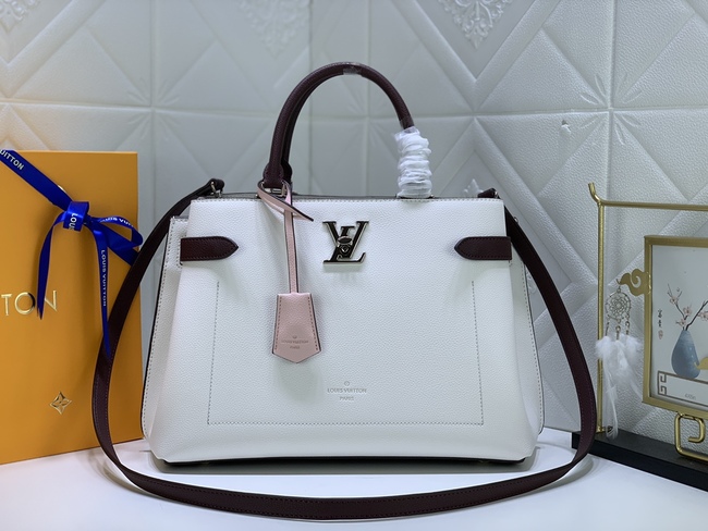 Louis Vuitton Lockme Day Bag Code: M53730