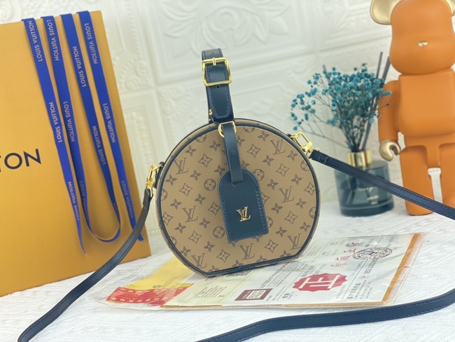 Louis Vuitton Crossbody Bag Code: M43514