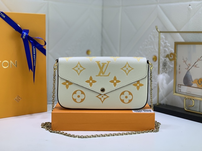 Louis Vuitton Pochette Chain Bag Code: M80498