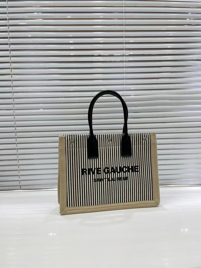 Yves Saint Laurent Large Capacity Straw Tote Bag