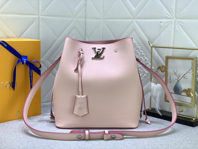 Louis Vuitton Crossbody Bag With Metal Hardware Code: M54677