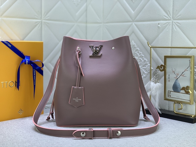 Louis Vuitton Crossbody Bag With Metal Hardware Code: M54677