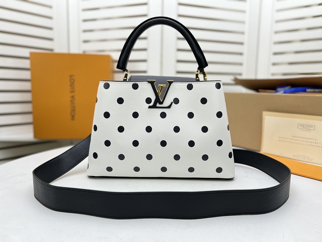 Louis Vuitton Capucines Bb Handbag Code: M20374