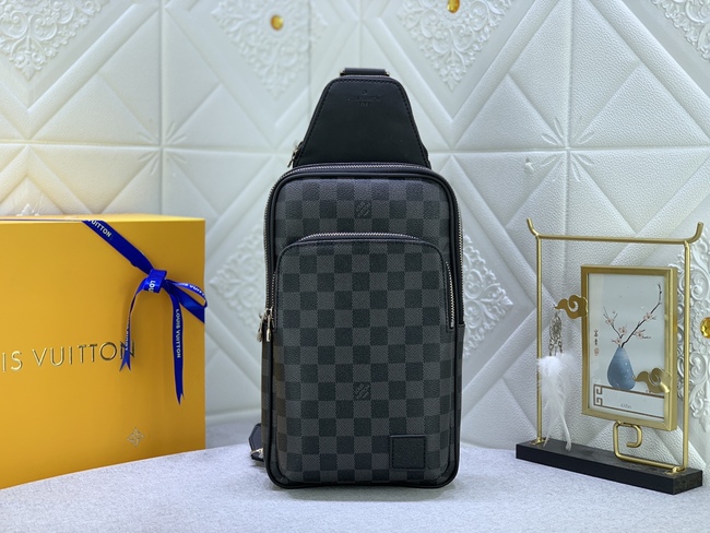 Louis Vuitton Avenue Shoulder Bag Code: M46344