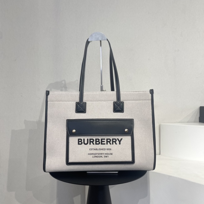 Burberry Shopping Bag