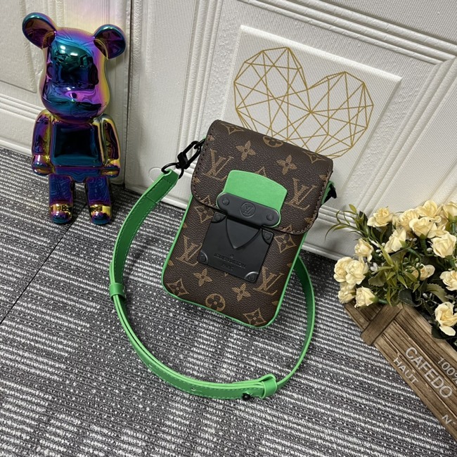 Louis Vuitton S-Lock Vertical Wearable Wallet Code: M81522/M81524