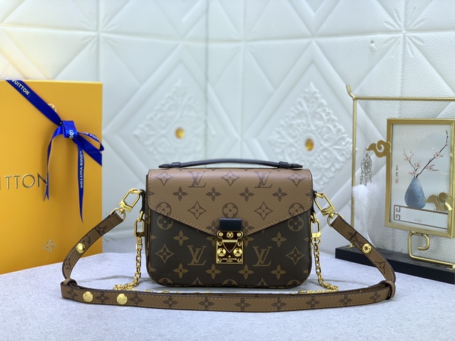 Louis Vuitton Crossbody Bag Code: M40780