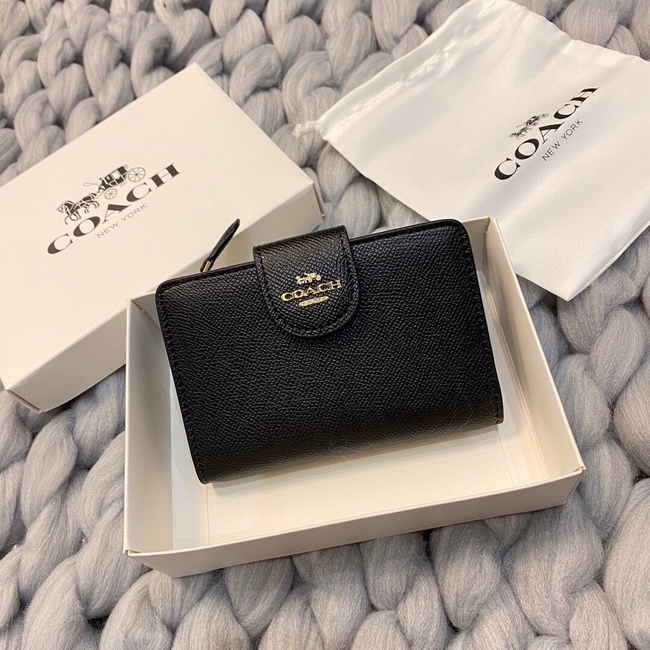 Coach Multi-Layer Card Slot Clutch Bag