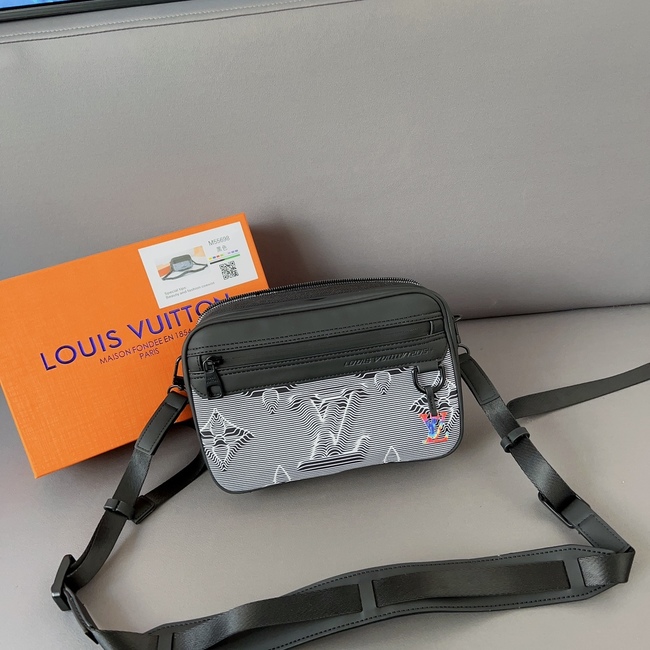 Louis Vuitton Shoulder Messenger Bag Code: M55698