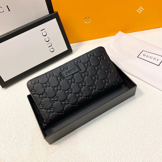 Gucci Cowhide Clutch Bag