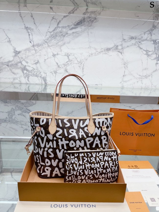 Louis Vuitton Neverfull Shopping Bag