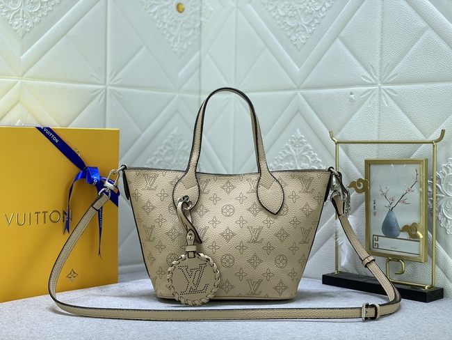 Louis Vuitton Blossom Small Bag Code: M21849/M21909/M21848
