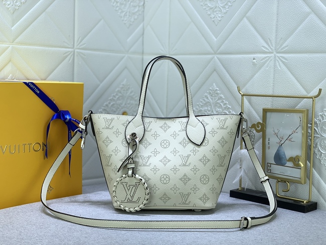 Louis Vuitton Blossom Small Bag Code: M21849/M21909/M21848
