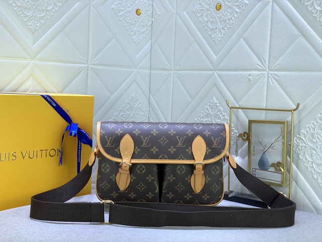 Louis Vuitton Classic Vintage Messenger Bag Code: M42246