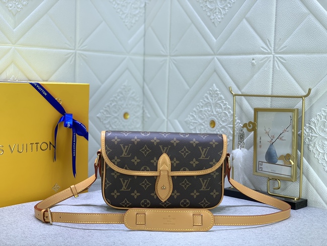 Louis Vuitton Classic Vintage Messenger Bag Code: /M42248