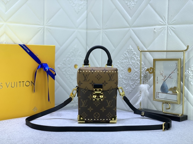Louis Vuitton The Camera Box Code: M82456