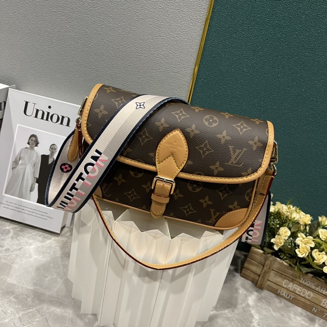 Louis Vuitton Diane Handbags Code: M45985