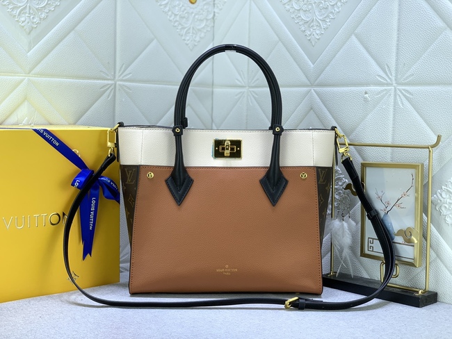 Louis Vuitton On My Side Bag Code: M53826黑色刺绣/M53825杏色刺绣/M/M53824老花配大红/M55933老花配蓝/Mm53823老花配黑色m58485灰褐色/M55302绿色