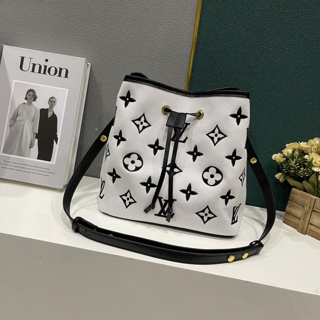 Louis Vuitton The Latest Champagne Design Bucket Bag Code: /M22852/M44022