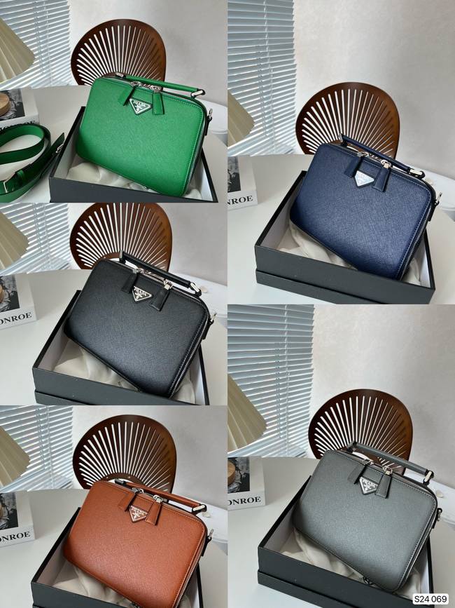 Prada American Retro Classic Crossbody Bag 
