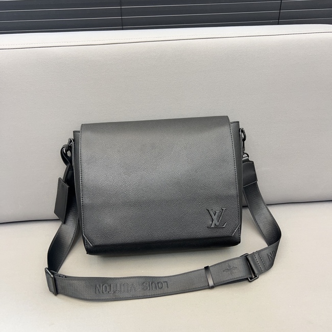 Louis Vuitton Aerogram Flap Messenger Bag Men S Messenger Bag