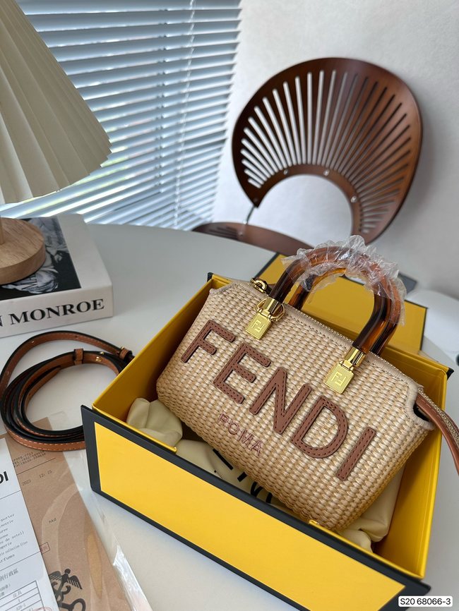 Fendi Woven Mini Boston Bag Code: 68066-3