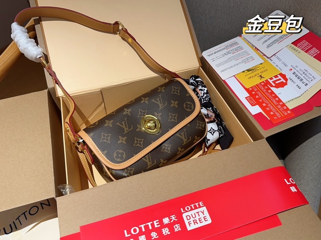 Louis Vuitton Classic Hobo Crossbody Bag