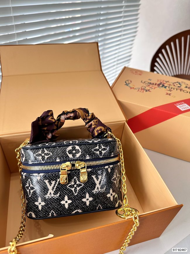 Louis Vuitton Denim Cosmetic Bag Code:82467