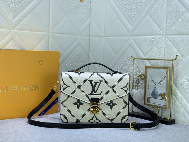 Louis Vuitton Pochette Metis Handbag Code: M46028 M46018 M40780