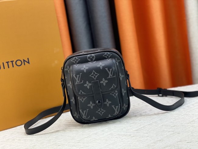 Louis Vuitton Christopher Mini Bag Code: M69404