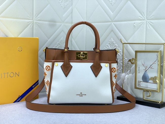 Louis Vuitton On My Side Small Bag Code: 22195