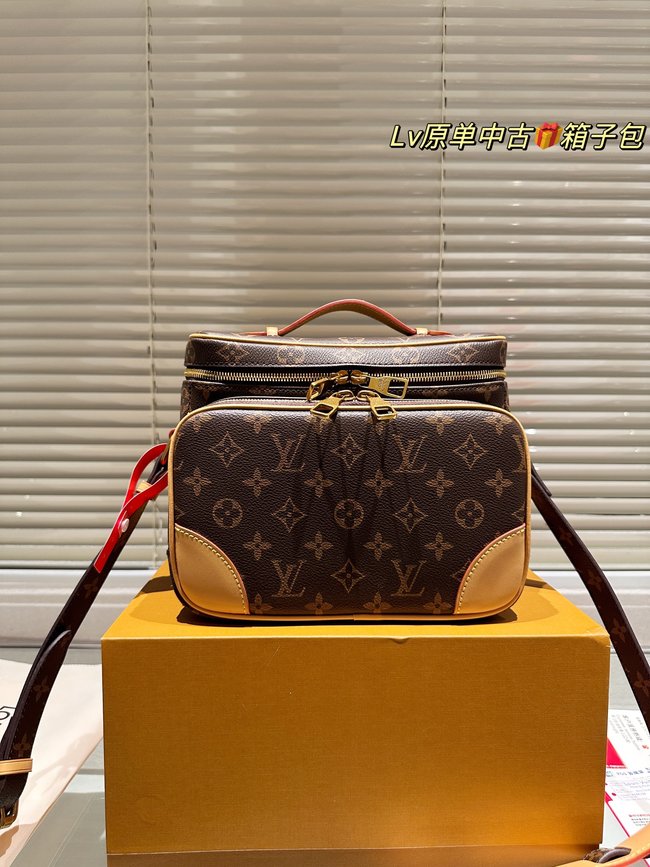 Louis Vuitton Shoulder Crossbody Bag 