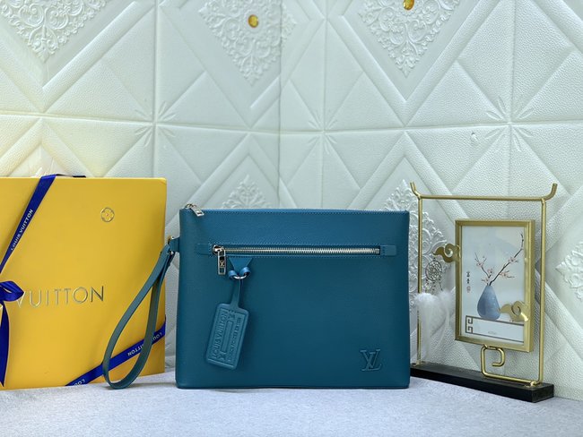 Louis Vuitton Ipad Clutch Code: M40504