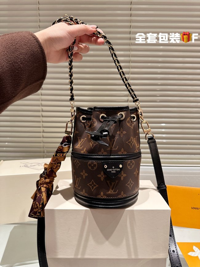 Louis Vuitton Presbyopic Buns 