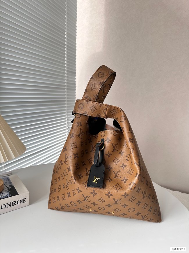 Louis Vuitton Atlantis Stylish Trash Bag Code: 46817