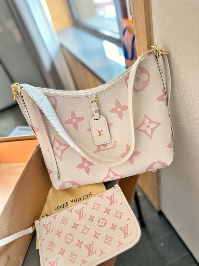 Louis Vuitton Carryall New Commuter Bag 